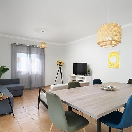 Tranquil View Apartment By Lovelystay กัวเตย์รา ภายนอก รูปภาพ
