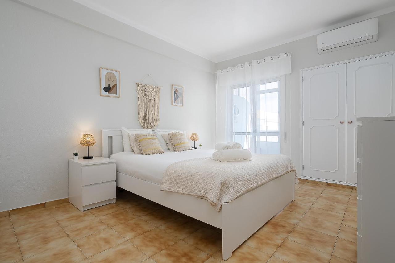 Tranquil View Apartment By Lovelystay กัวเตย์รา ภายนอก รูปภาพ
