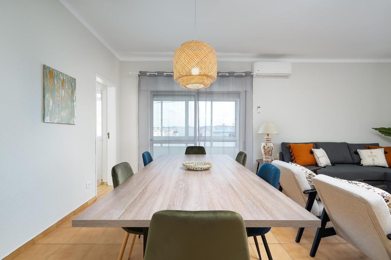 Tranquil View Apartment By Lovelystay กัวเตย์รา ภายนอก รูปภาพ